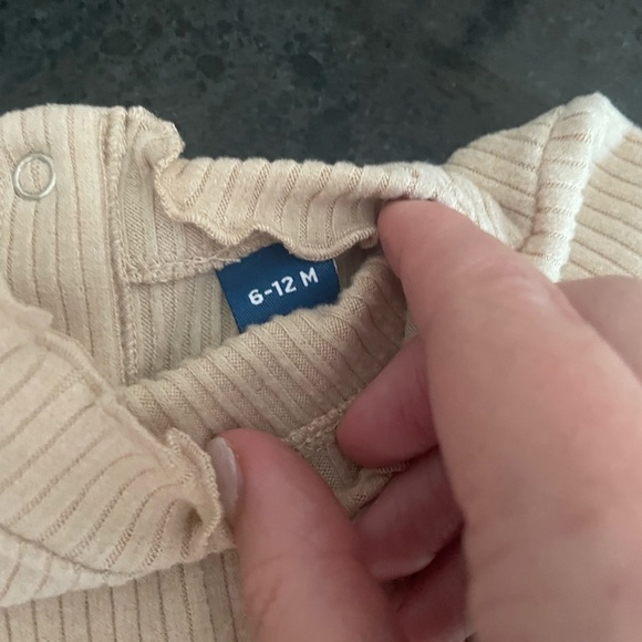 Old Navy Retro Style Velour Outfit Size 6-12 Months - Picture 4 of 8